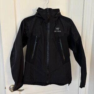 Arc'teryx Beta LT Hybrid Jacket Women's Black Size XS